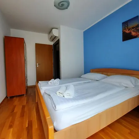 Maslina Apartment Premantura